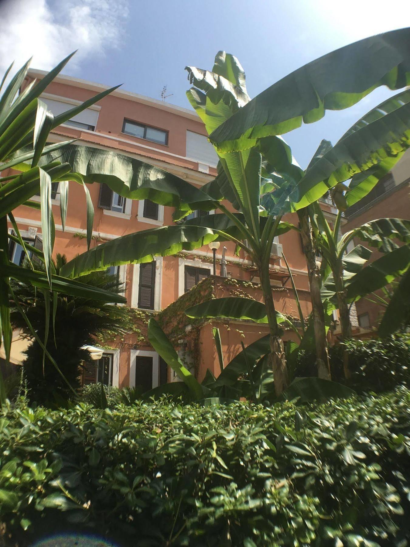 Vatican Garden House Hotel Rome Exterior photo